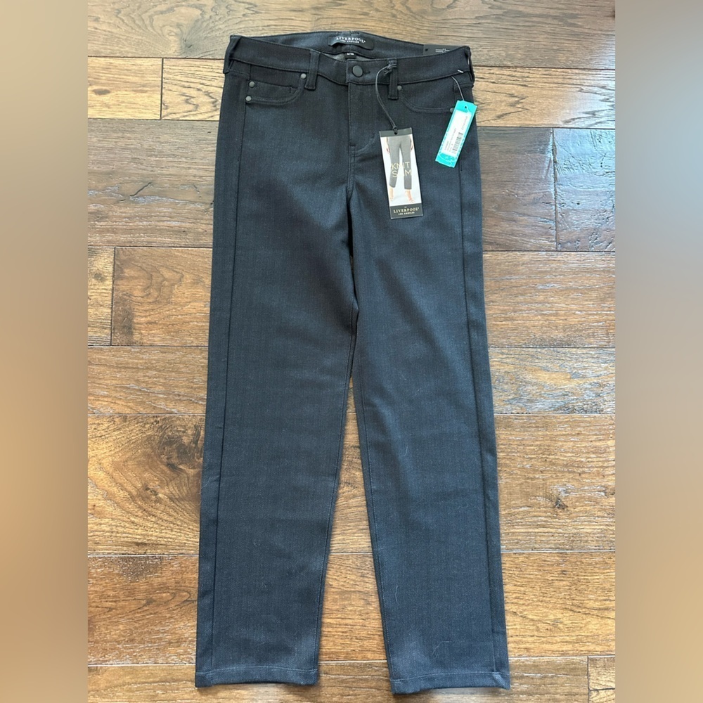 Liverpool Women's Black Knit Slim Leg Jeans- size 6/28